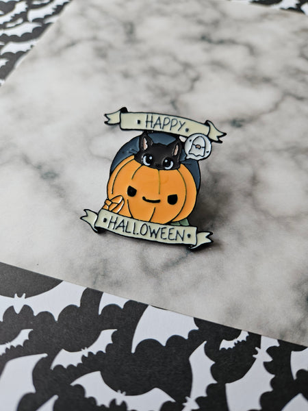 "happy halloween" black cat pumpkin pin badge 