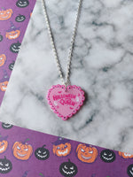 halloween queen heart necklace - pink 