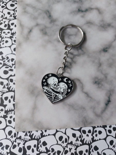 skeleton lovers keyring