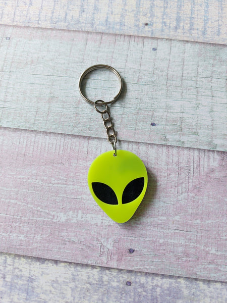 neon alien keyring - yellow 