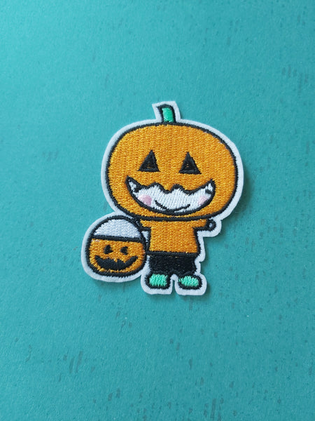 1 x Iron-On Applique/Patch - 81mm - Trick Or Treater (Pumpkin)