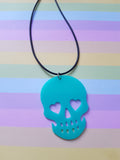 skull necklace - aqua