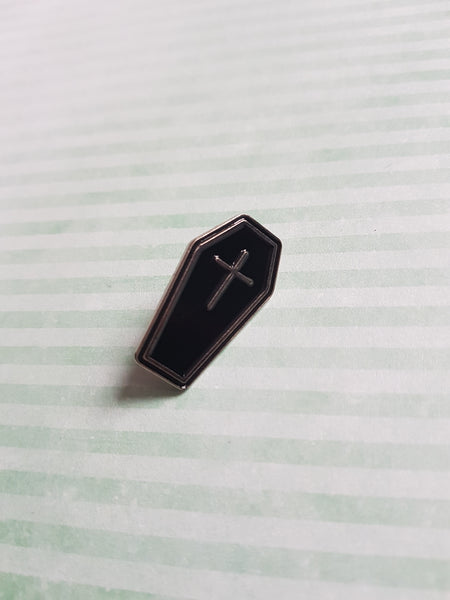 witchcraft pin badge - coffin 