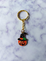 pumpkin witch keyring (gold plated)
