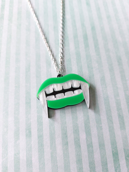 vampire fang necklace - green 