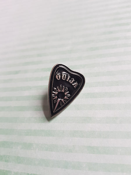 witchcraft pin badge - ouija planchette 