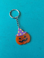 pumpkin (purple witch hat) keyring