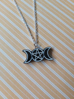 witchcraft necklace - triple moon 