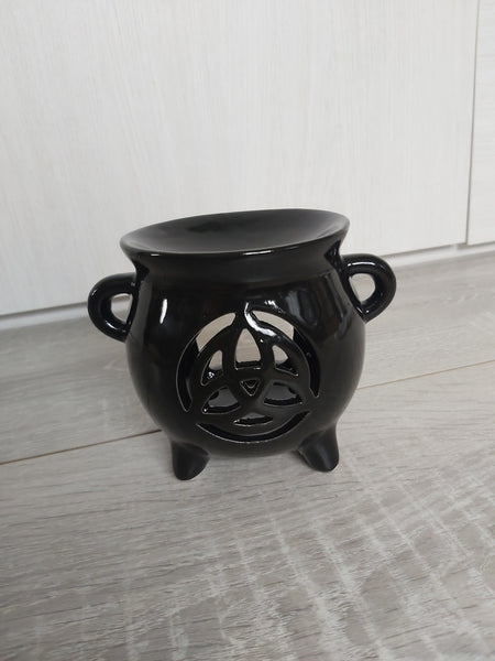 triquetra cauldron oil burner