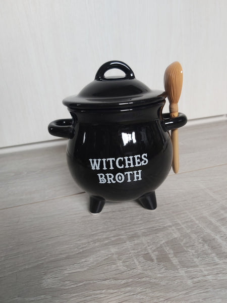 witches broth soup bowl (with broom spoon) 
