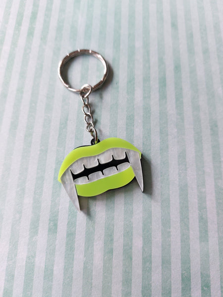 vampire fang keyring - yellow 